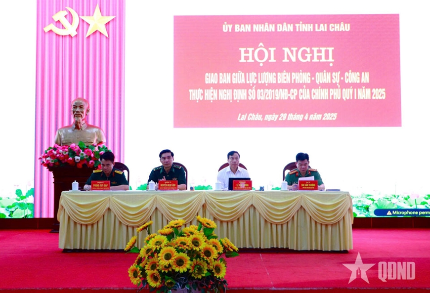 Lai Châu: Giao ban 3 lực lượng Quân sự, Biên phòng và Công an quý I-2025